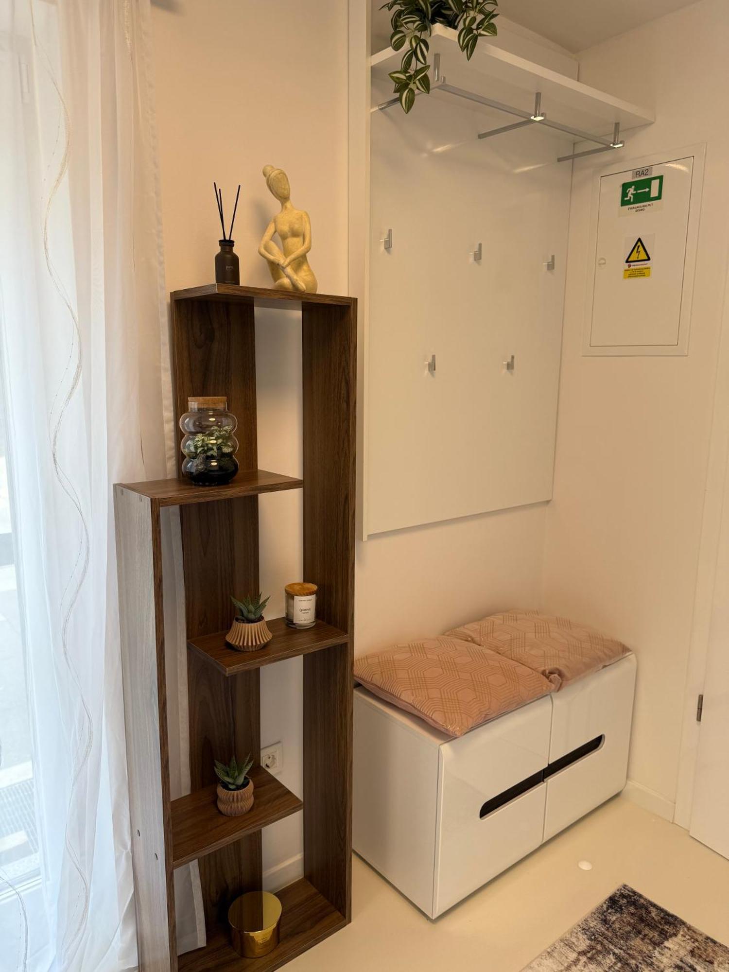 Apartmani Beril Lux Ровин Екстериор снимка