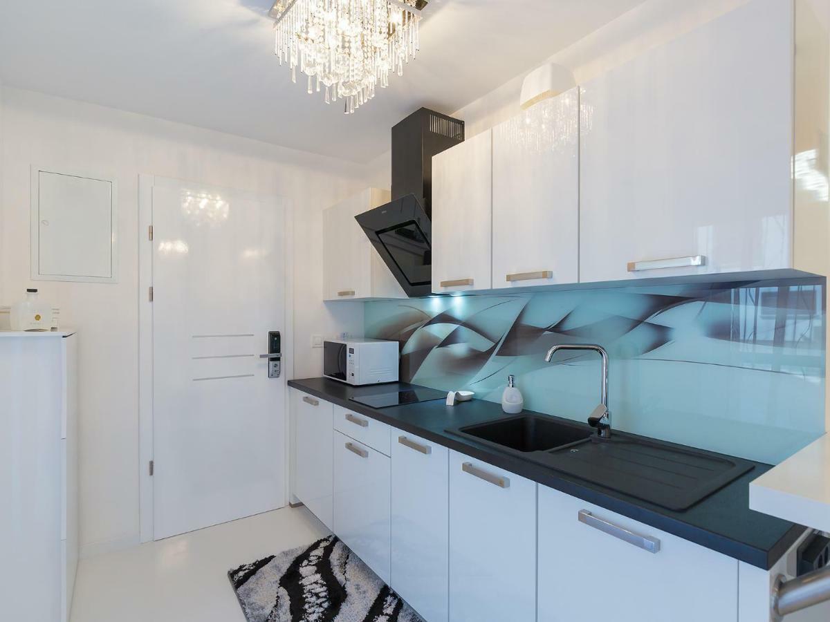 Apartmani Beril Lux Ровин Екстериор снимка
